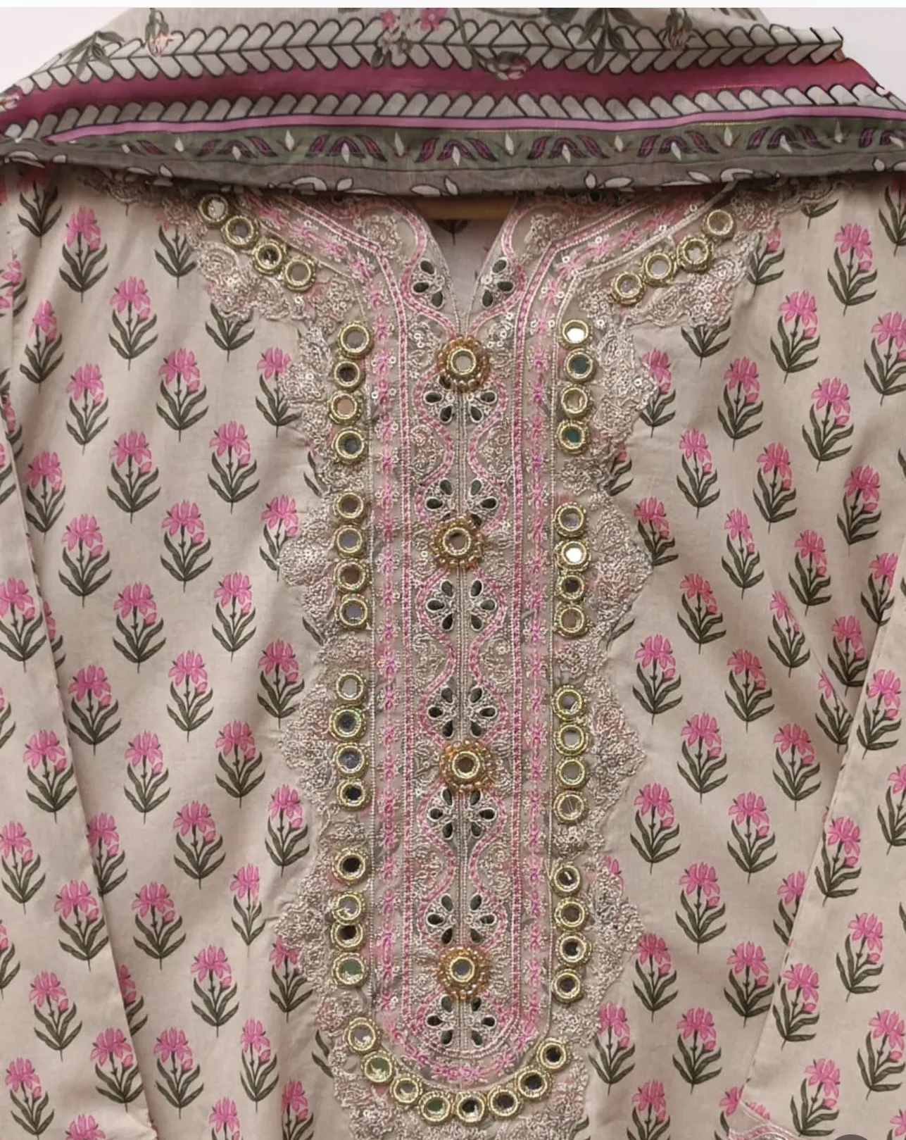 Pink Floral Embroidered 3-Piece Lawn Suit – Summer luxury collection - Image 3