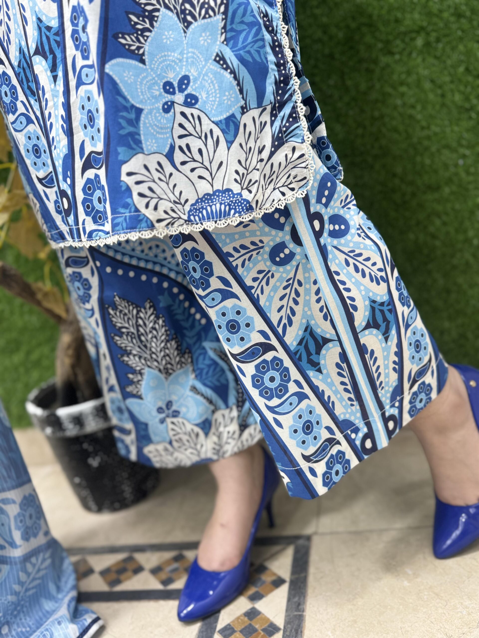 3 PC Printed Lawn Fabric - Image 4