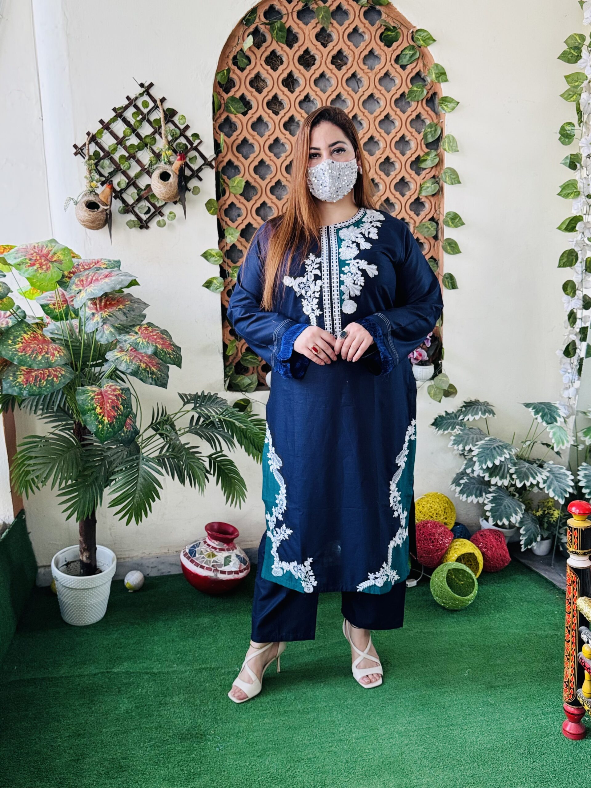 2 PC Embroidery Plain Lawn