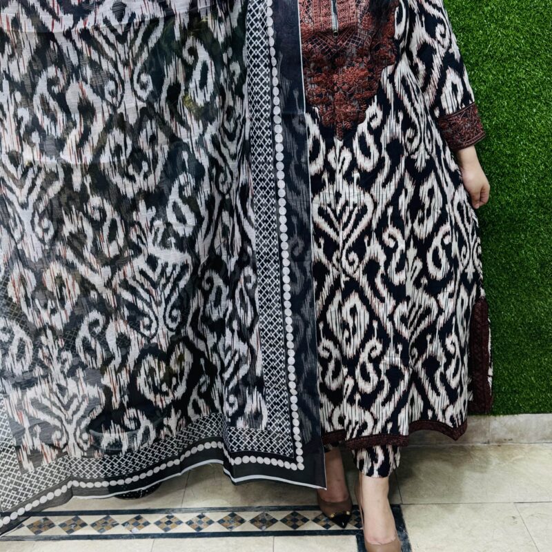 3 PC Embroidery Printed Lawn Fabric