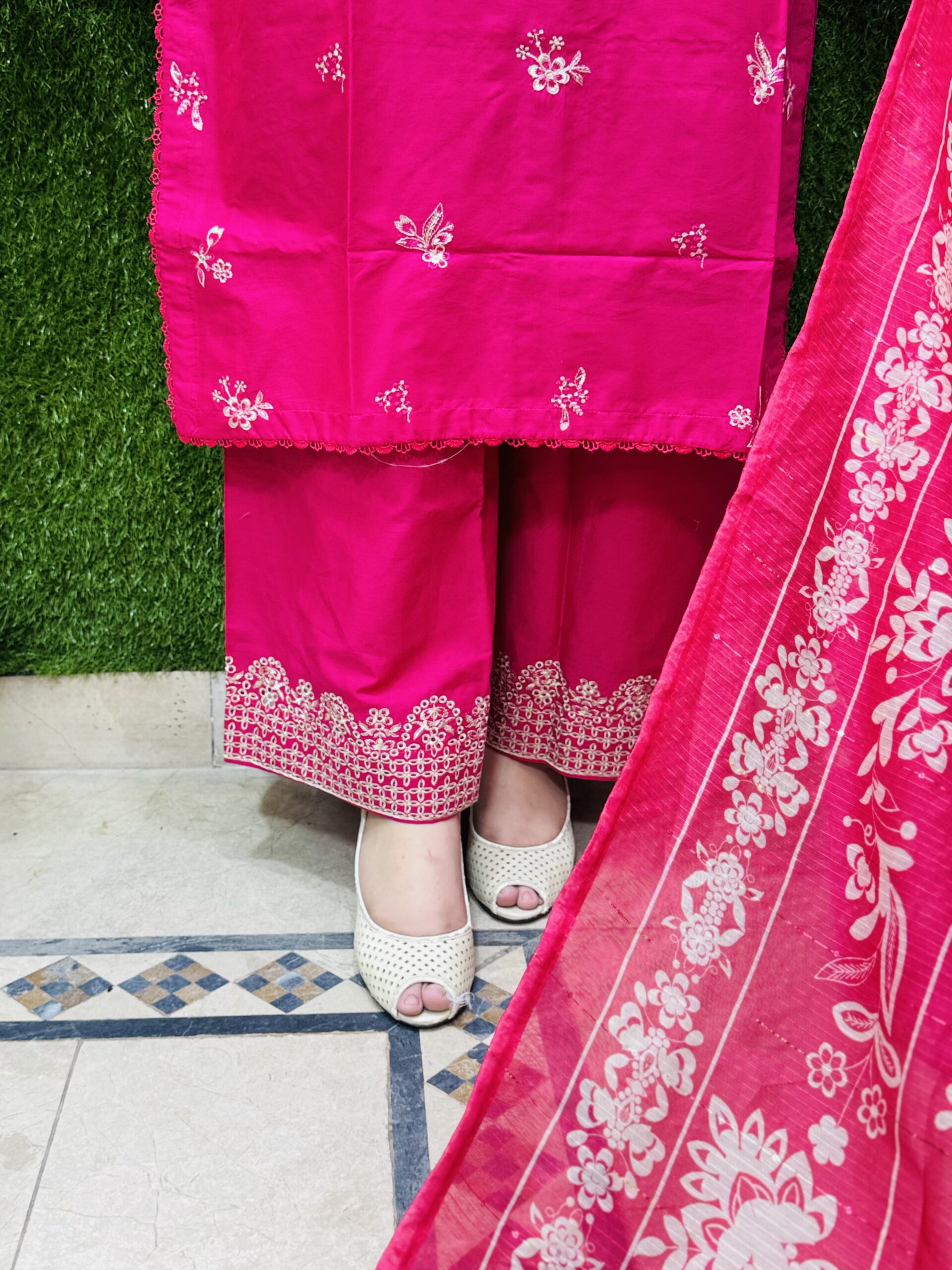 3 Pc Embroidery Lawn Fabric - Image 3