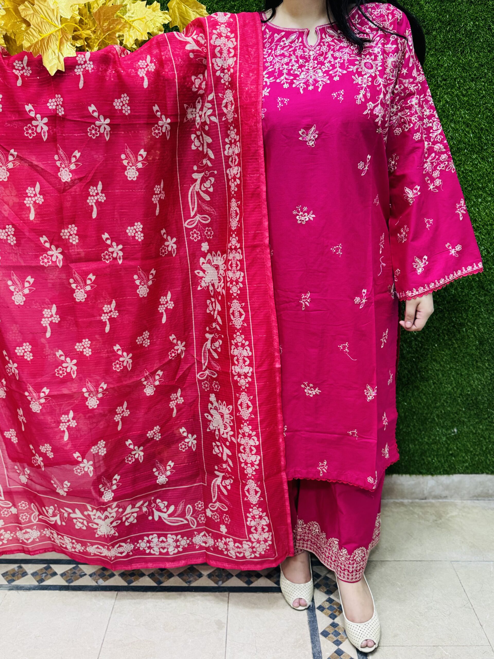 3 Pc Embroidery Lawn Fabric
