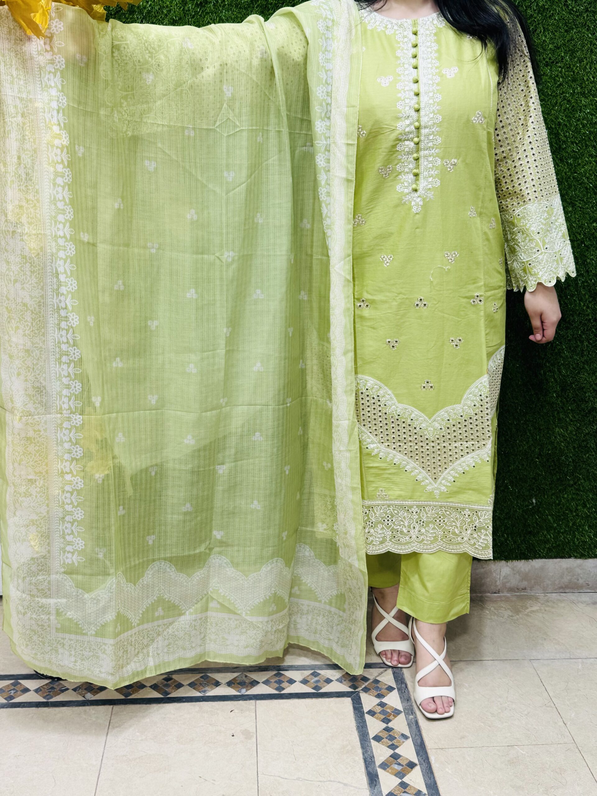 3 Pc Embroidery Lawn Fabric