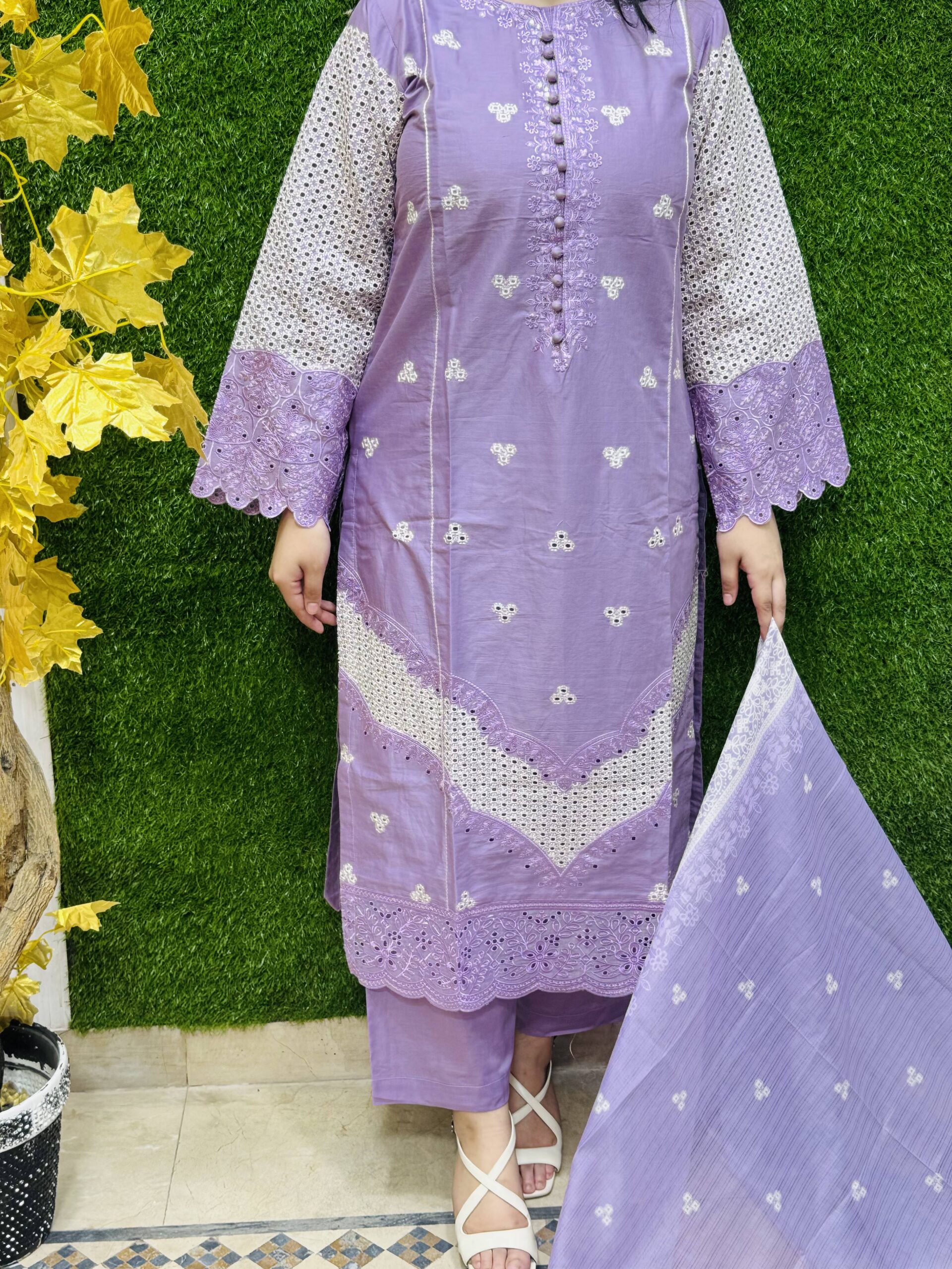 3 Pc Embroidery Lawn Fabric - Image 4